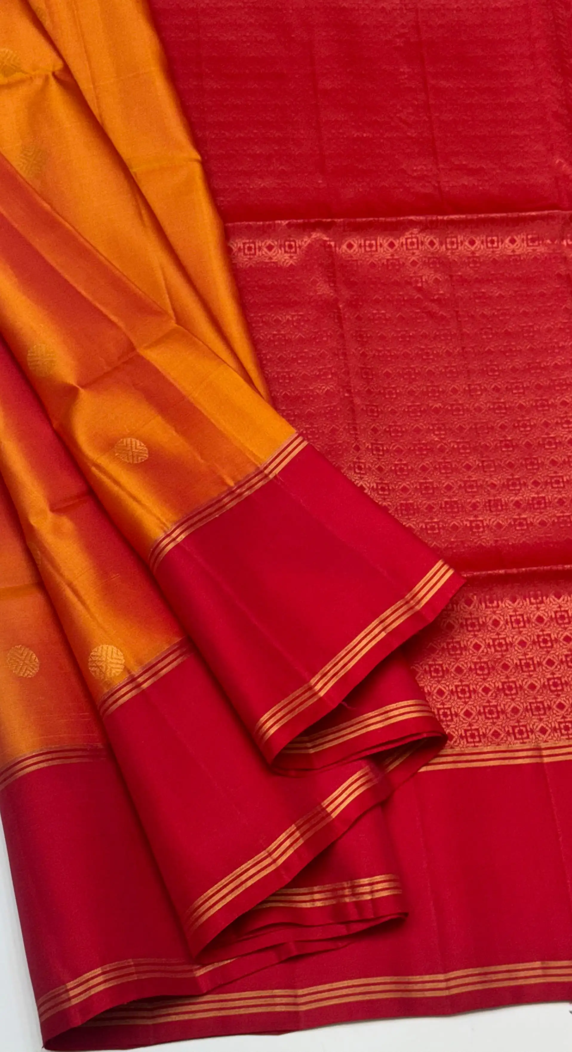 Geometric Brocade Butta Rich Pallu Kanchipuram Silk Saree